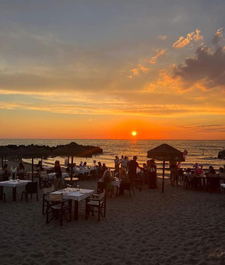 Sunset Beach Fiumicino Dış mekan fotoğraf